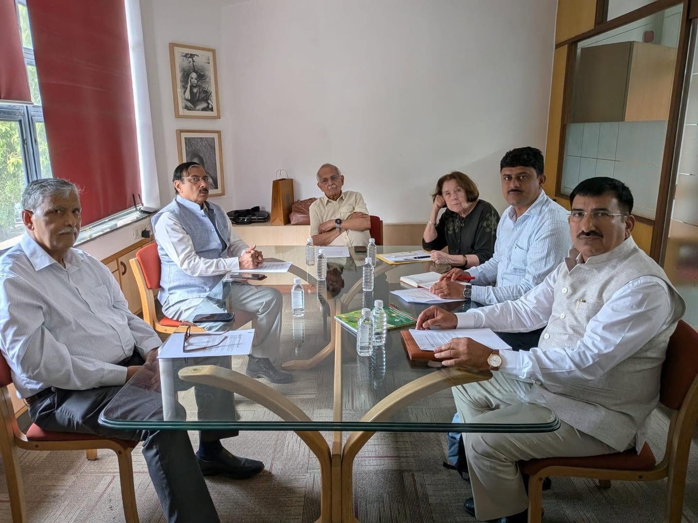 गुदियाल गांव को मॉडल विलेज बनाने की दिशा में NYS और ITRHD की महत्वपूर्ण बैठक